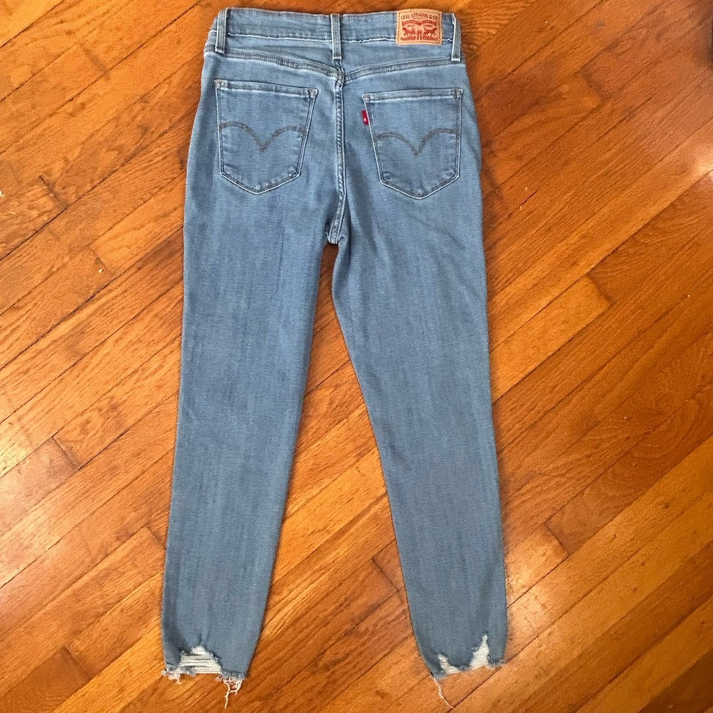 Levi's 721 High-Rise Skinny Women's Jeans - 28 Light Blue - Picture 6 of 10